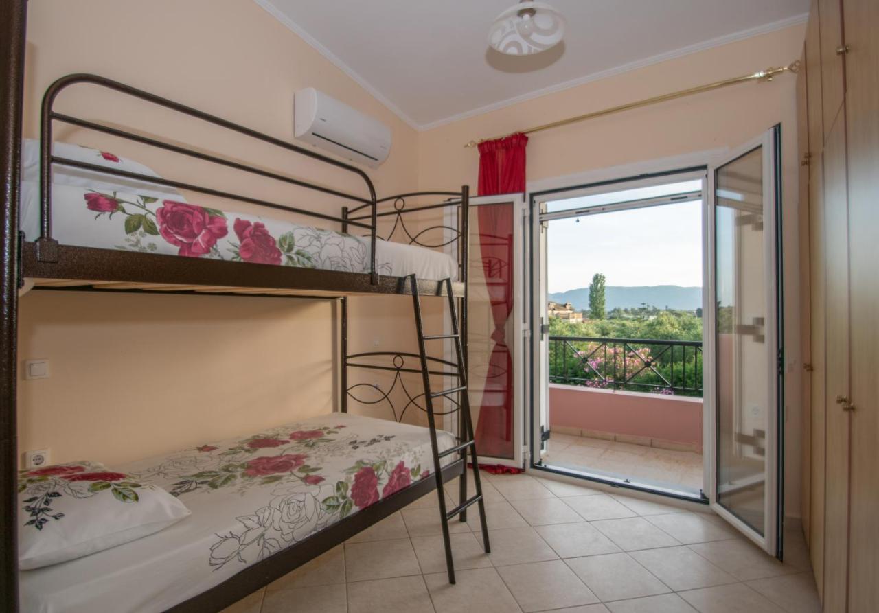 Afrodite'S Oasis Villa By "Elite" Akrotiri  Bagian luar foto