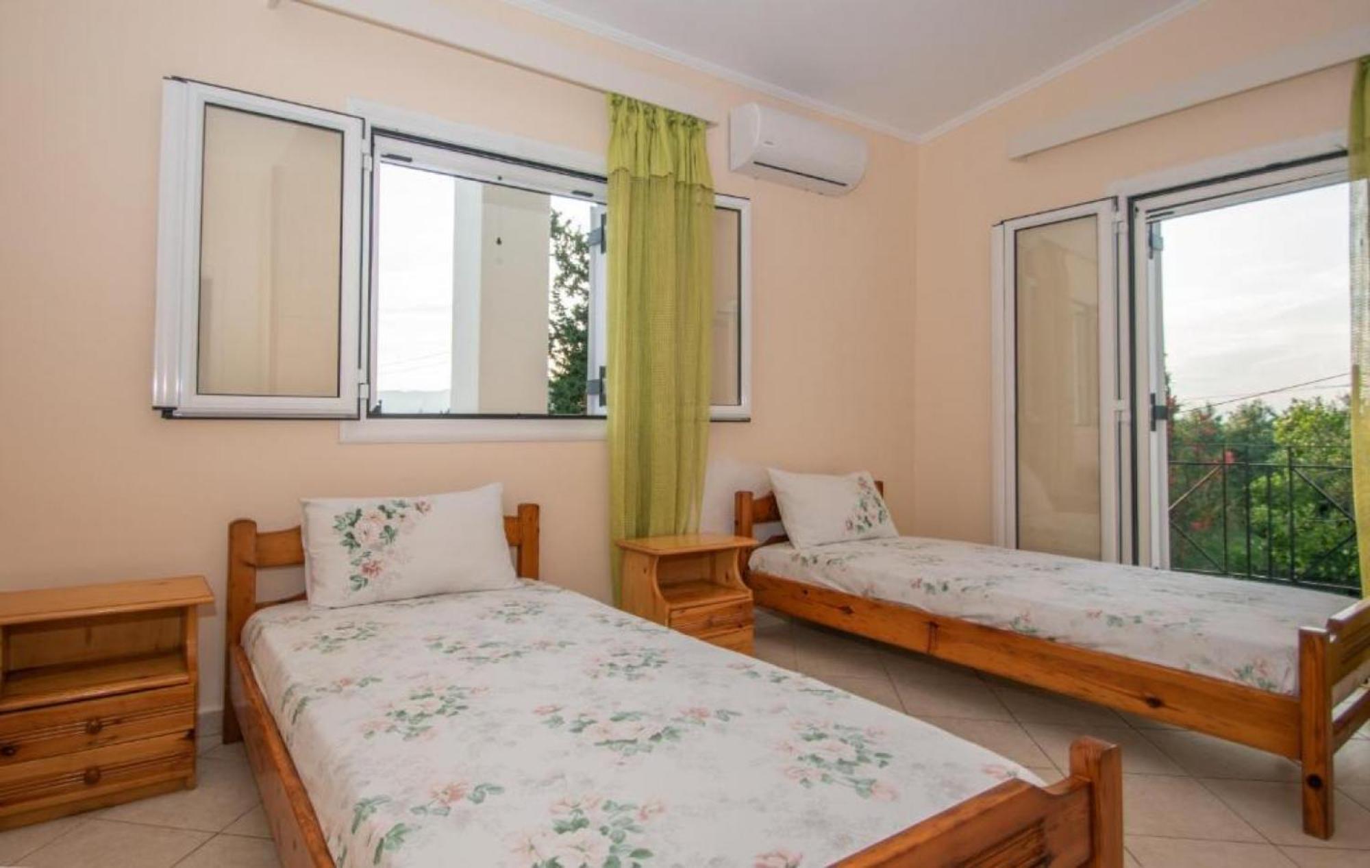 Afrodite'S Oasis Villa By "Elite" Akrotiri  Bagian luar foto